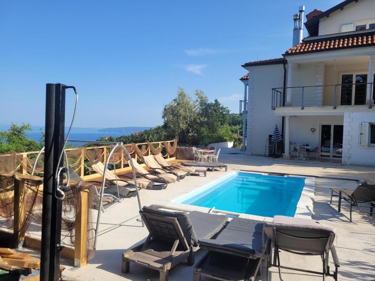 Ferienwohnung Mit Pool Kroatien Mit Meerblick Und Pool Lovran Luaran gambar