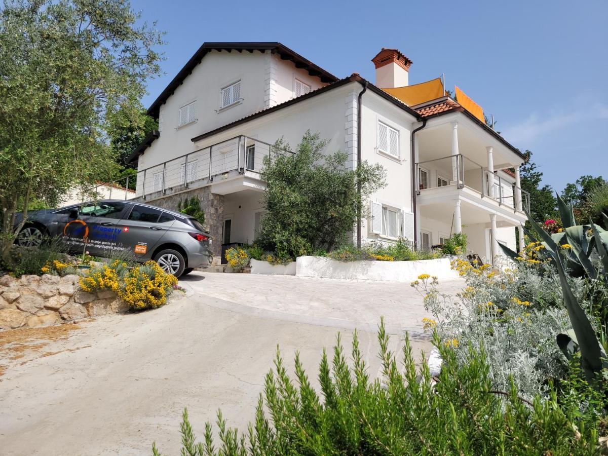 Ferienwohnung Mit Pool Kroatien Mit Meerblick Und Pool Lovran Luaran gambar