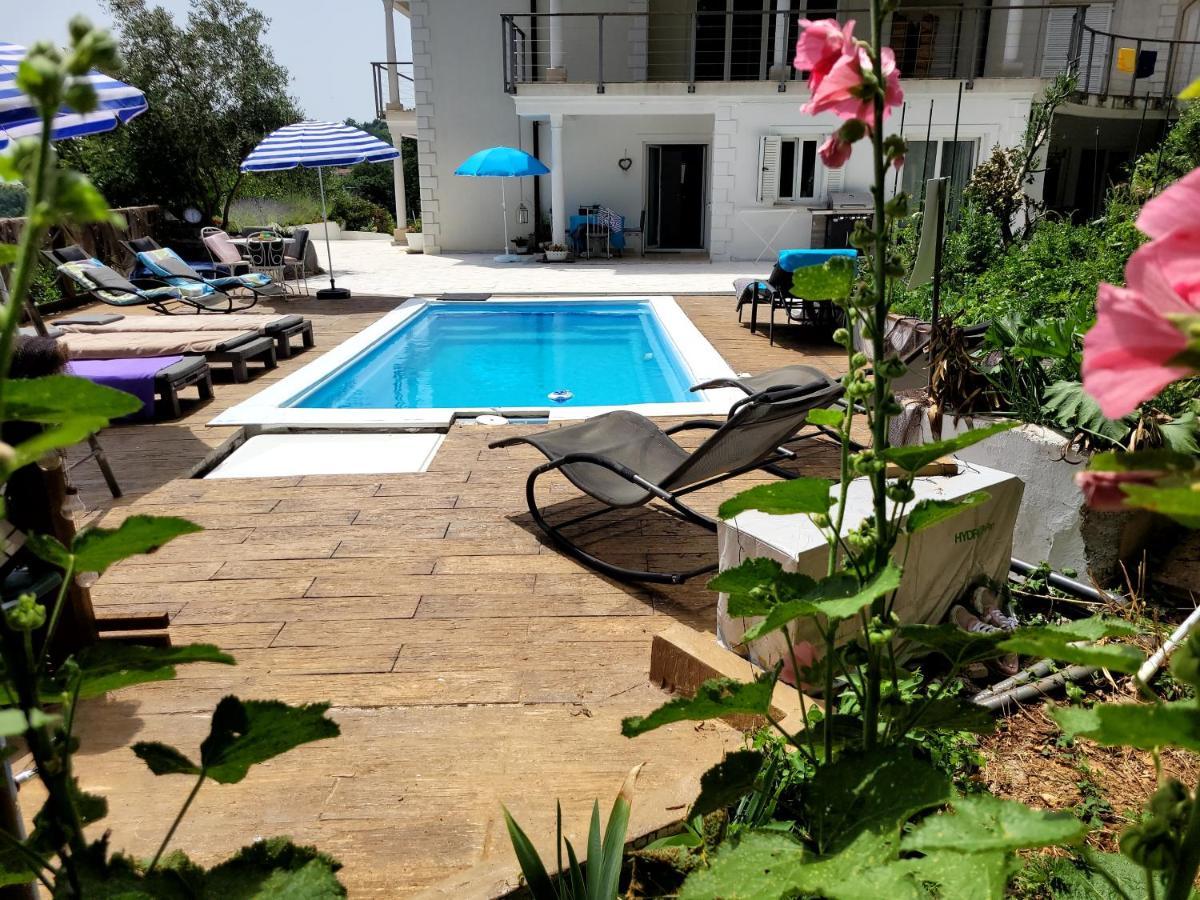 Ferienwohnung Mit Pool Kroatien Mit Meerblick Und Pool Lovran Luaran gambar