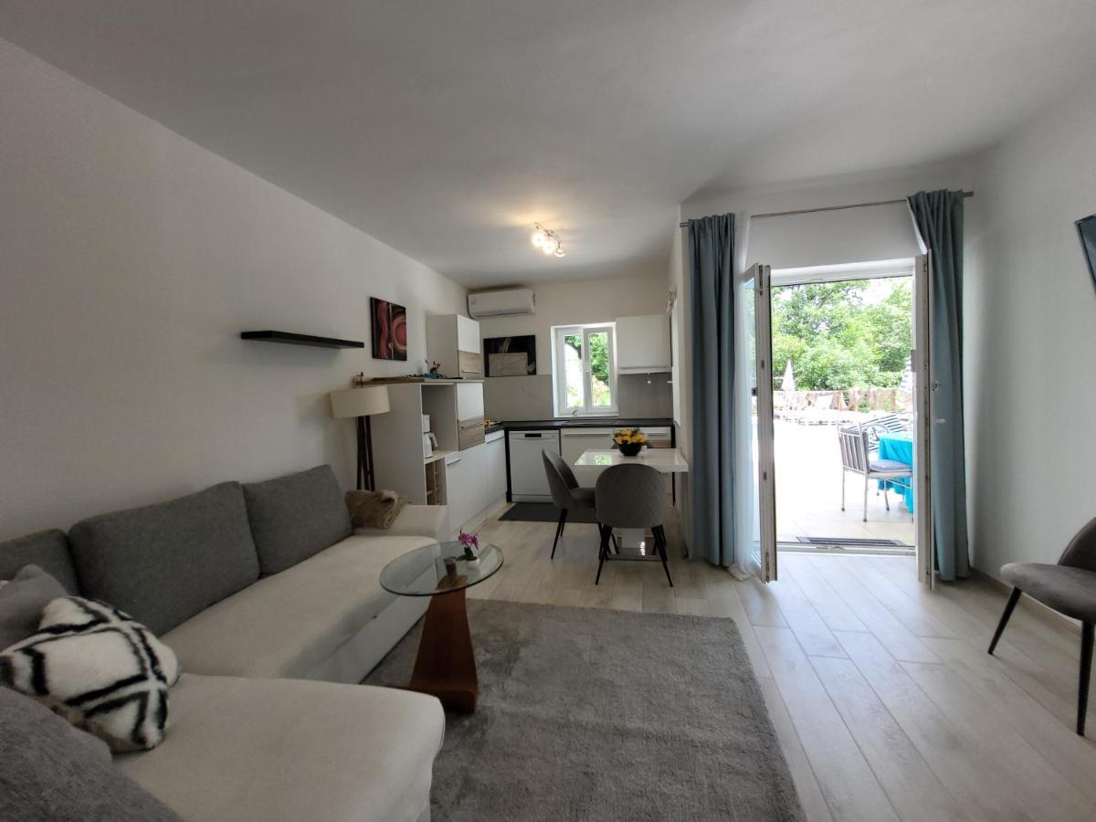 Ferienwohnung Mit Pool Kroatien Mit Meerblick Und Pool Lovran Luaran gambar