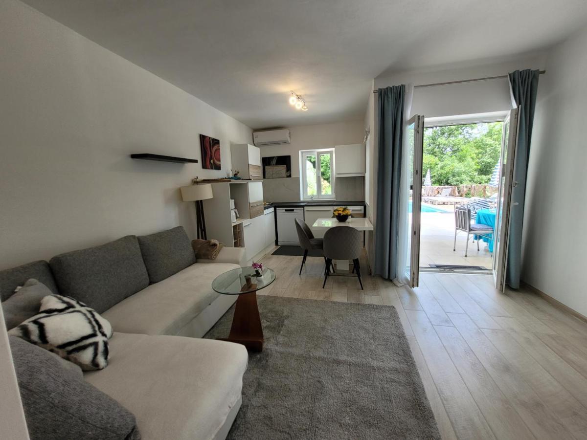 Ferienwohnung Mit Pool Kroatien Mit Meerblick Und Pool Lovran Luaran gambar