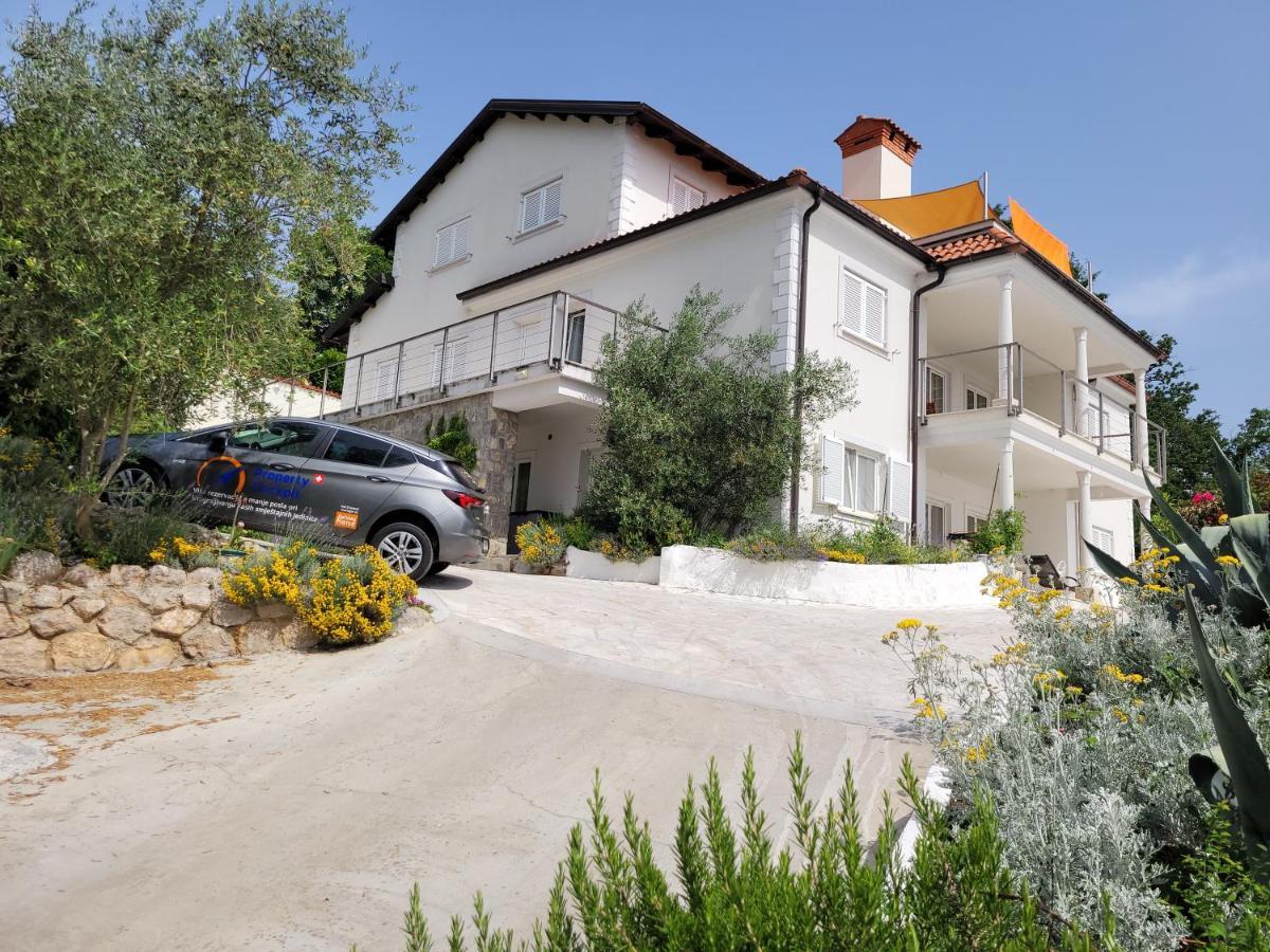 Ferienwohnung Mit Pool Kroatien Mit Meerblick Und Pool Lovran Luaran gambar